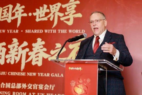 中国郎走进联合国点燃中国红 以世界语言讲述中国春节与非遗故事